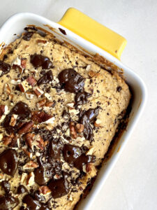 Avinžirnių ir riešutų sviesto pyragas