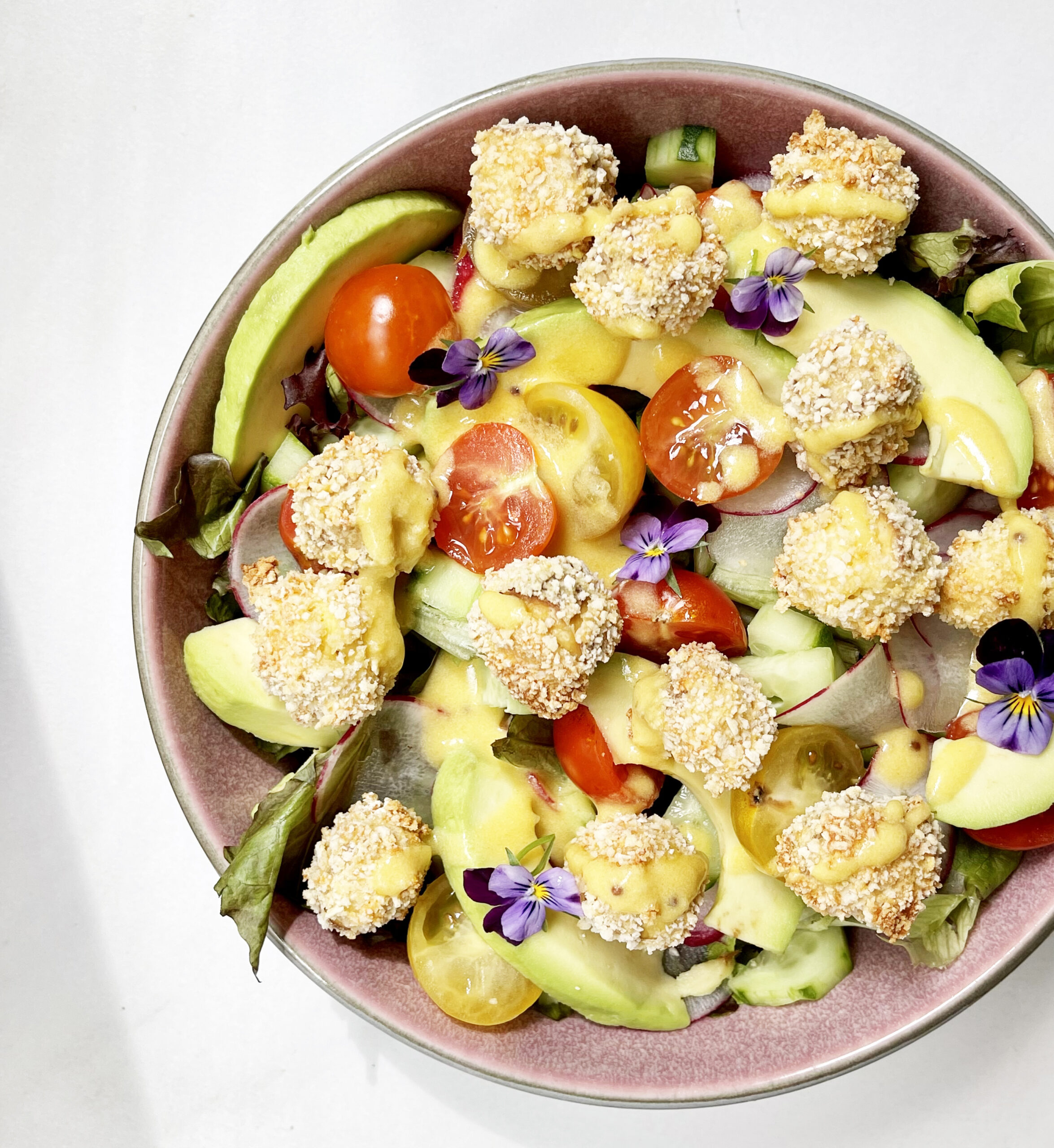 Salotos su traskiu tofu